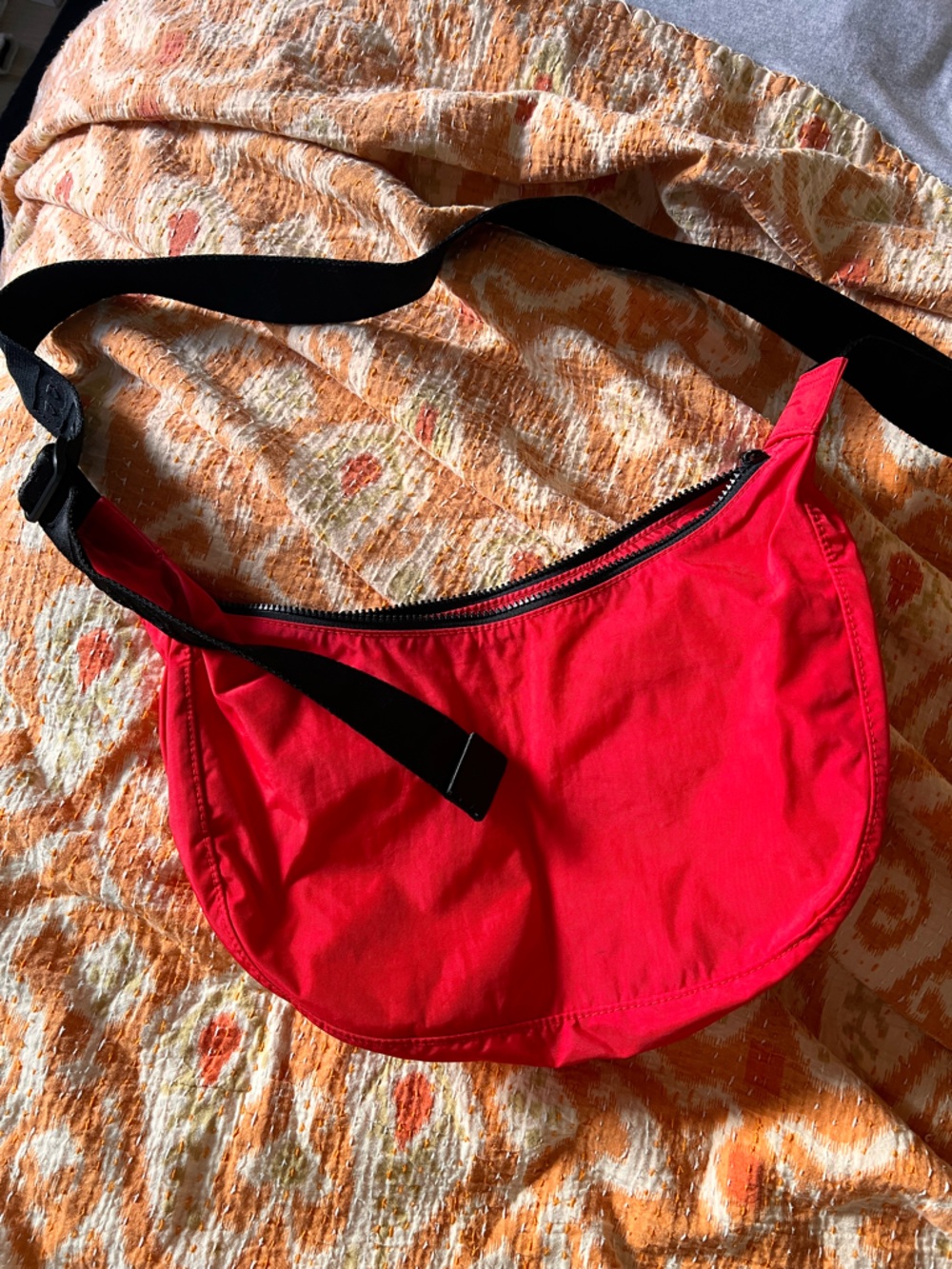 BAGGU Red Crescent Crossbody Bag with Black Strap